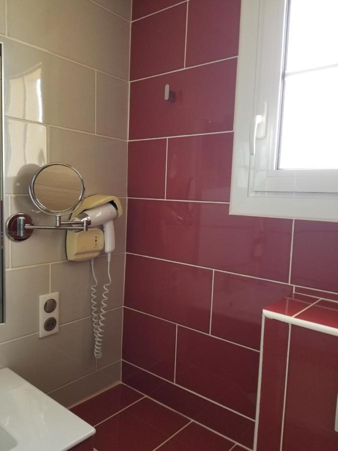 Logis Hotel Restaurant Spa Les Balcons De L'Esperance Limeuil Exteriör bild
