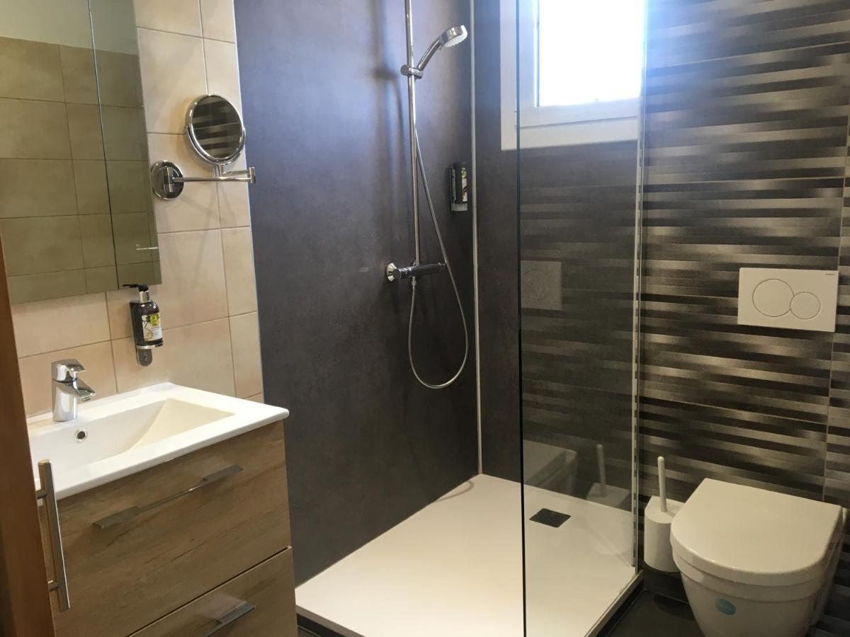 Logis Hotel Restaurant Spa Les Balcons De L'Esperance Limeuil Exteriör bild
